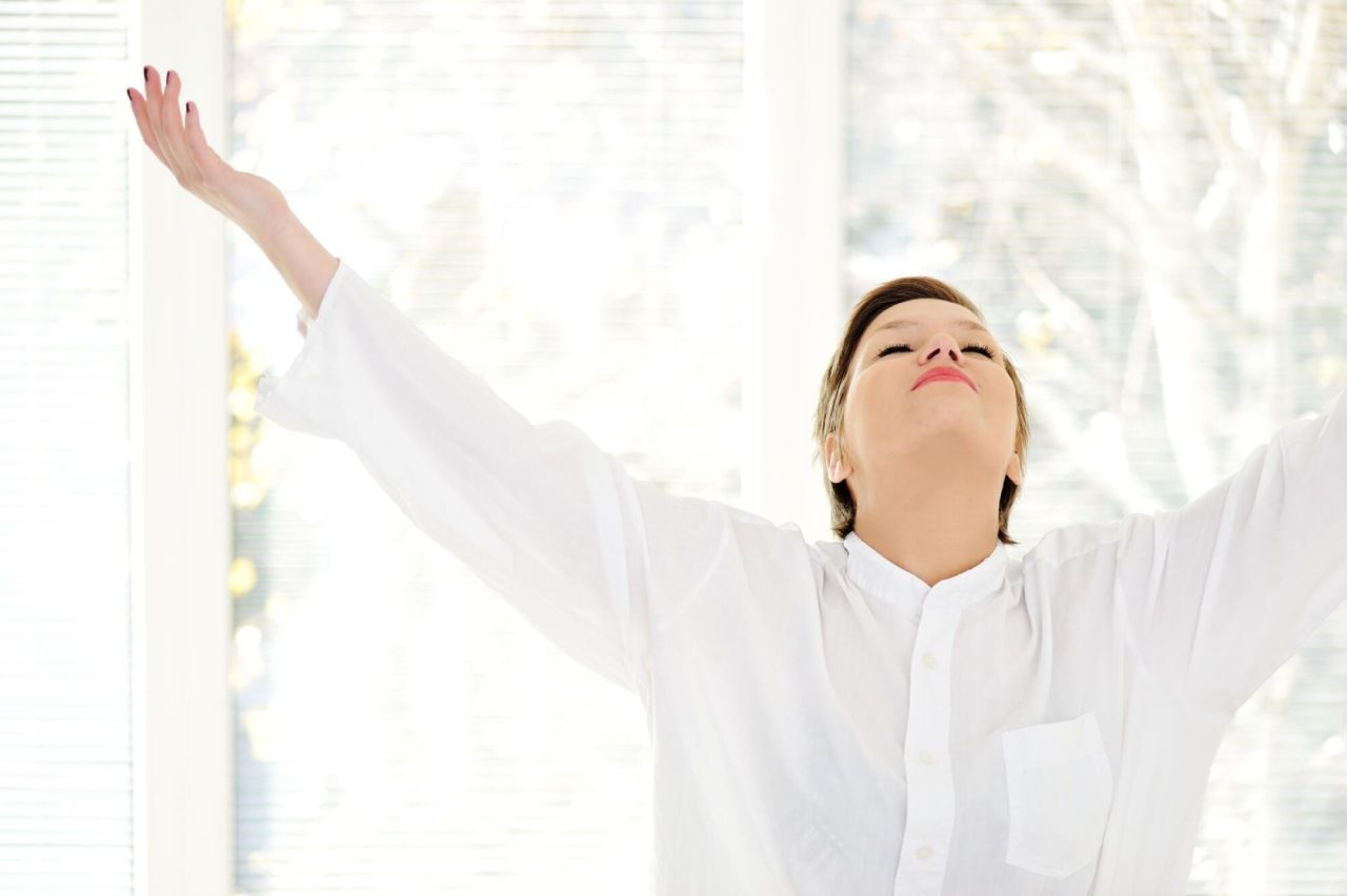 woman-enjoying-indoor-air-quality-purification-systems